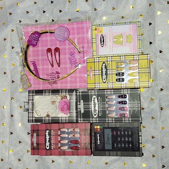 Clueless X Revolution 7 Piece Beauty Bundle NWT